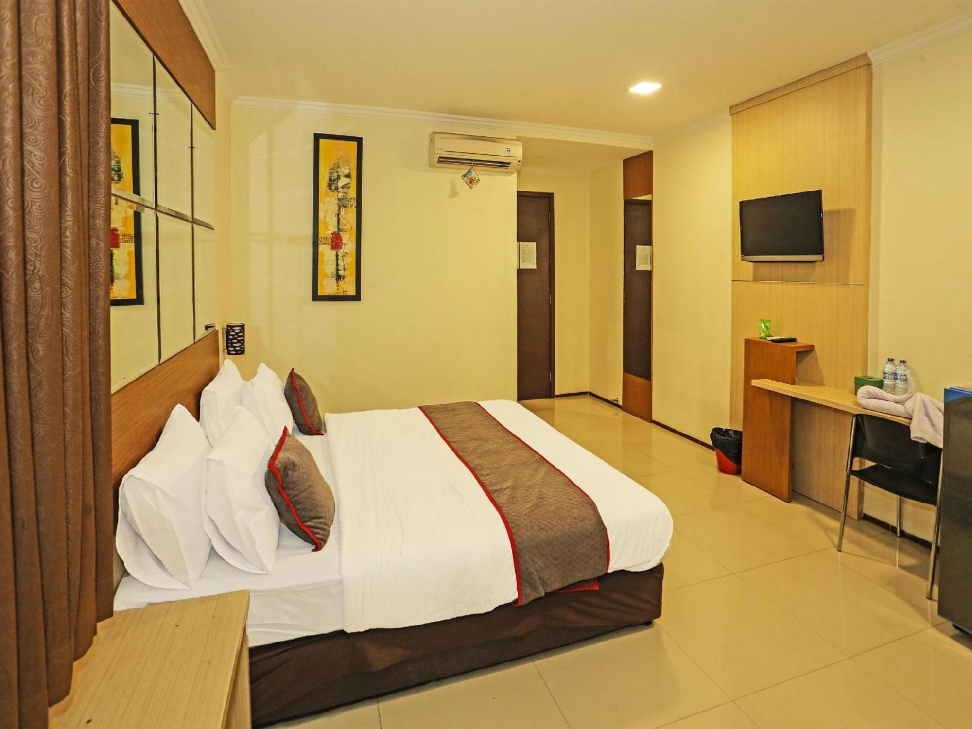 Super Oyo Townhouse Oak Hotel Fiducia Serpong Zewnętrze zdjęcie