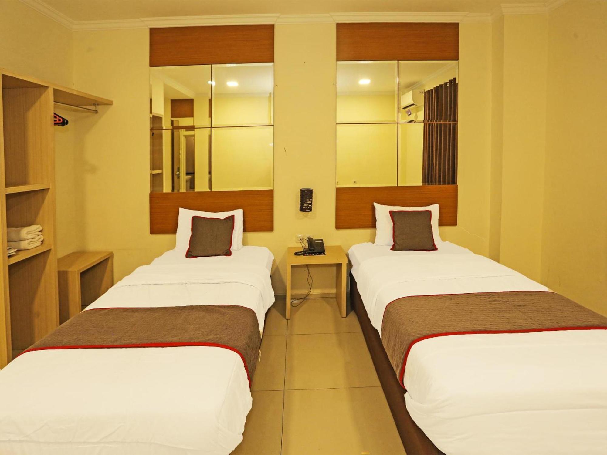 Super Oyo Townhouse Oak Hotel Fiducia Serpong Zewnętrze zdjęcie
