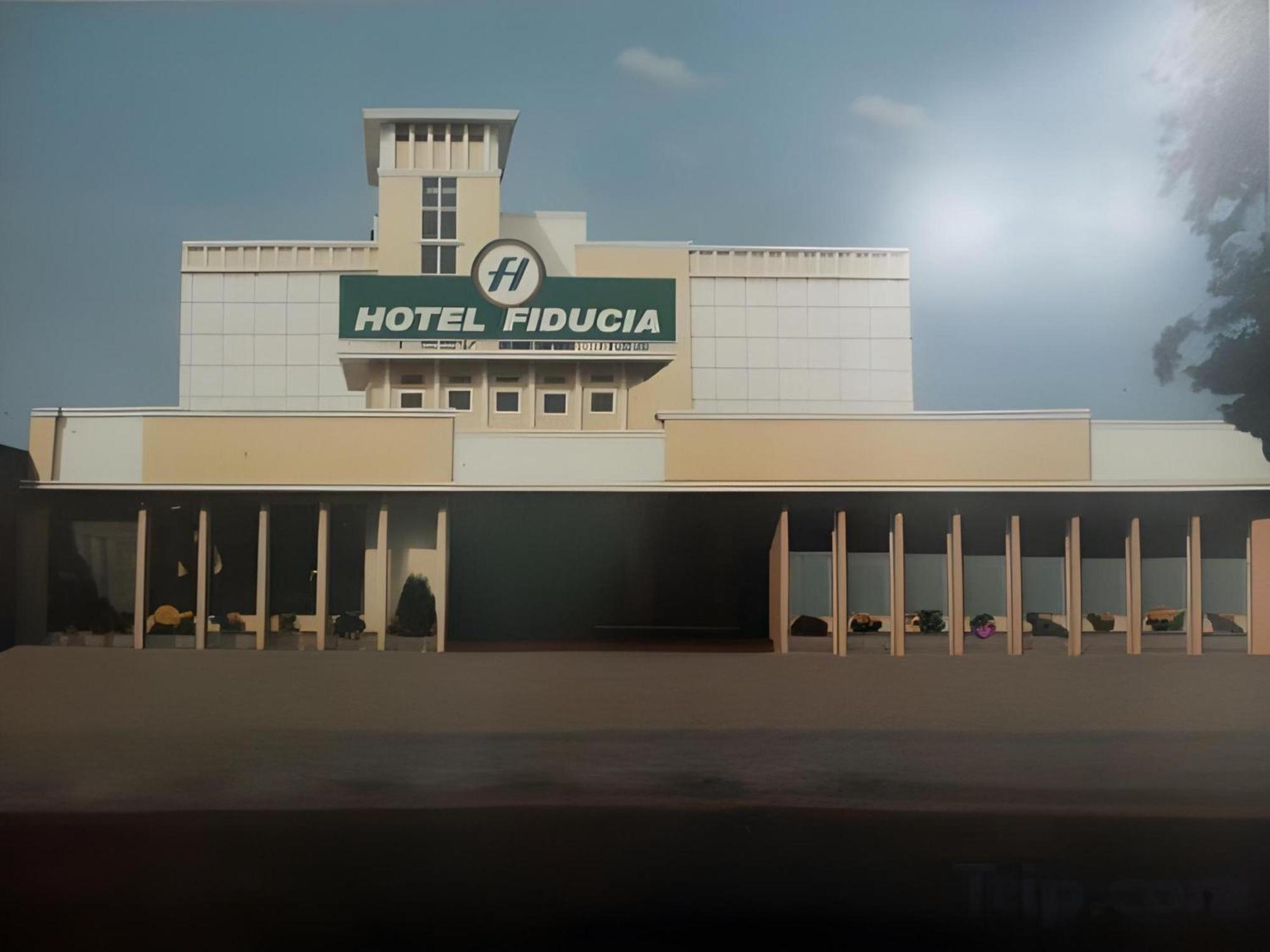 Super Oyo Townhouse Oak Hotel Fiducia Serpong Zewnętrze zdjęcie