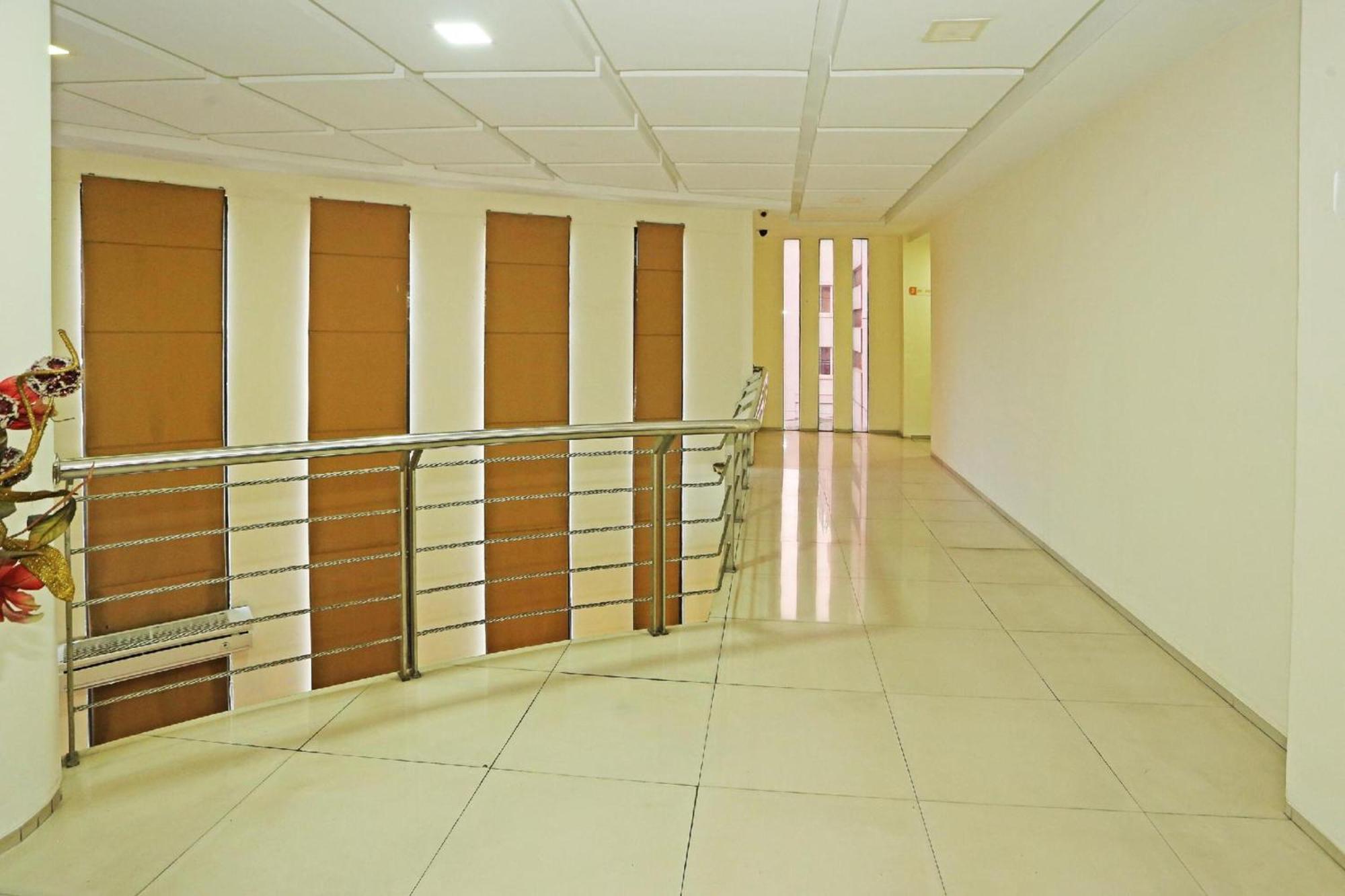 Super Oyo Townhouse Oak Hotel Fiducia Serpong Zewnętrze zdjęcie
