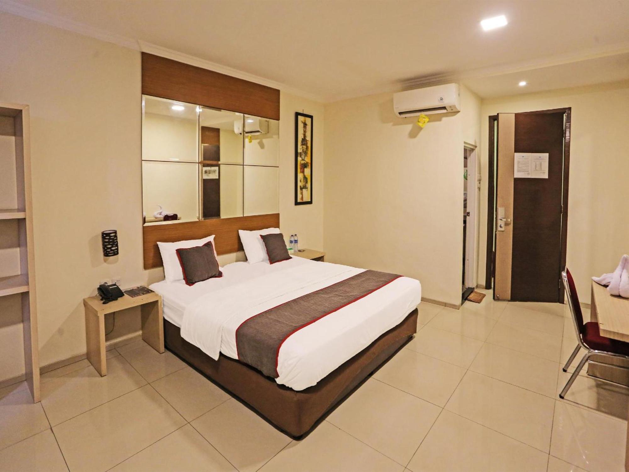 Super Oyo Townhouse Oak Hotel Fiducia Serpong Zewnętrze zdjęcie