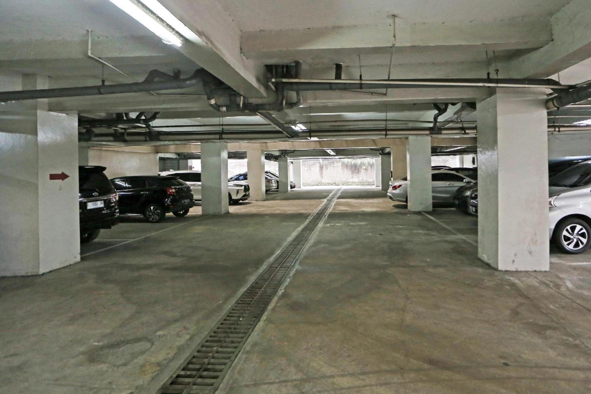 Super Oyo Townhouse Oak Hotel Fiducia Serpong Zewnętrze zdjęcie