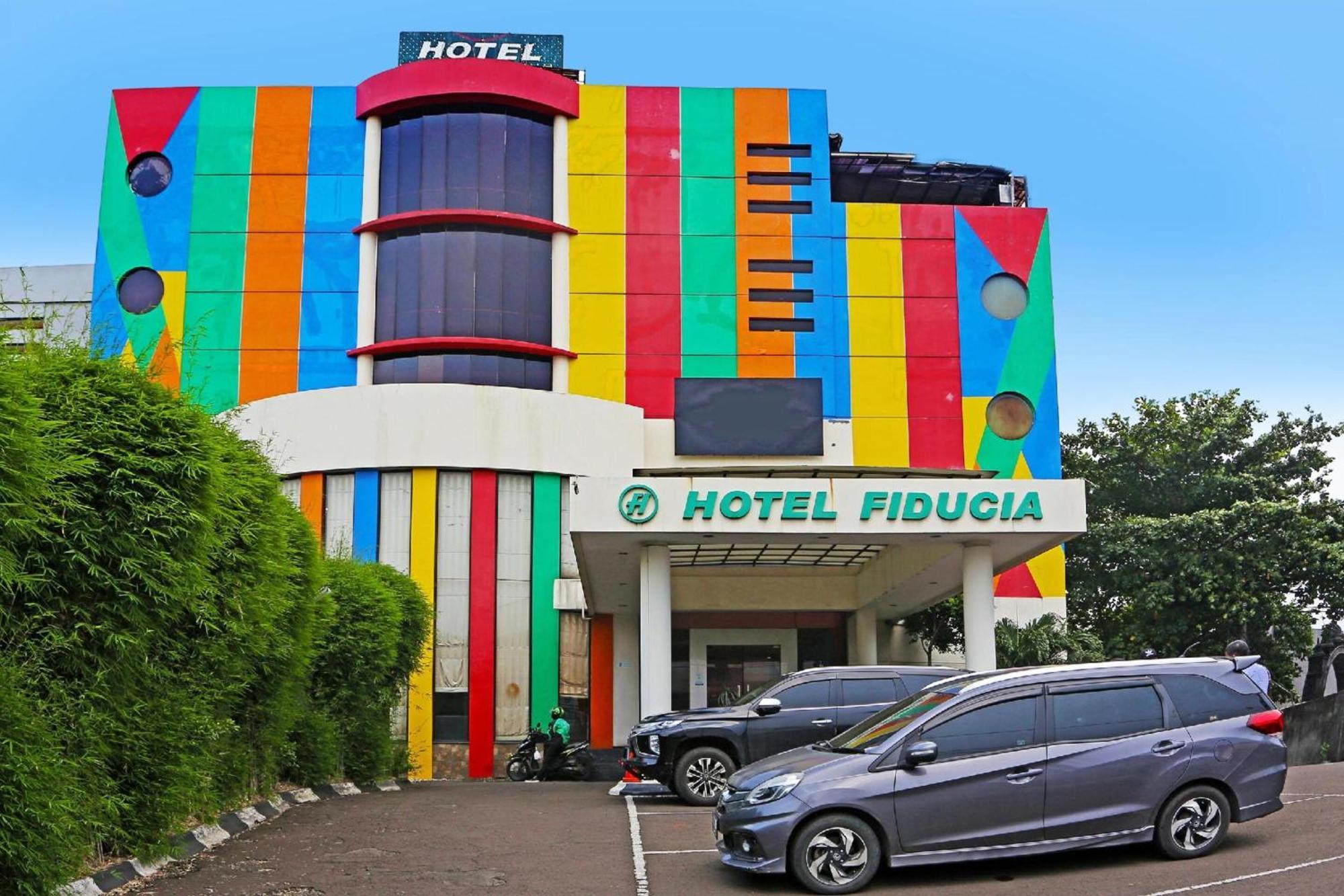 Super Oyo Townhouse Oak Hotel Fiducia Serpong Zewnętrze zdjęcie