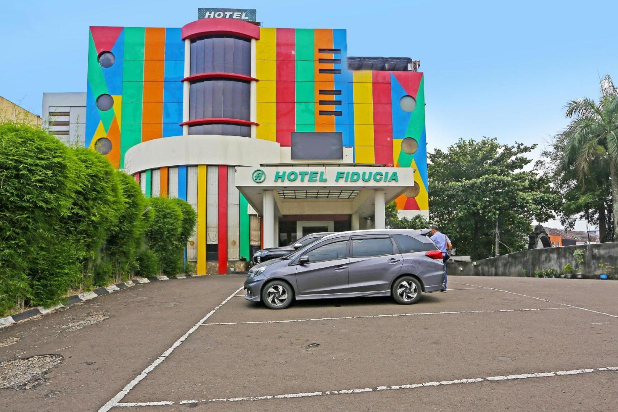 Super Oyo Townhouse Oak Hotel Fiducia Serpong Zewnętrze zdjęcie